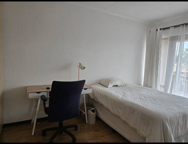 5 BEDROOM HOUSE TO LET IN ERAND GARDENS